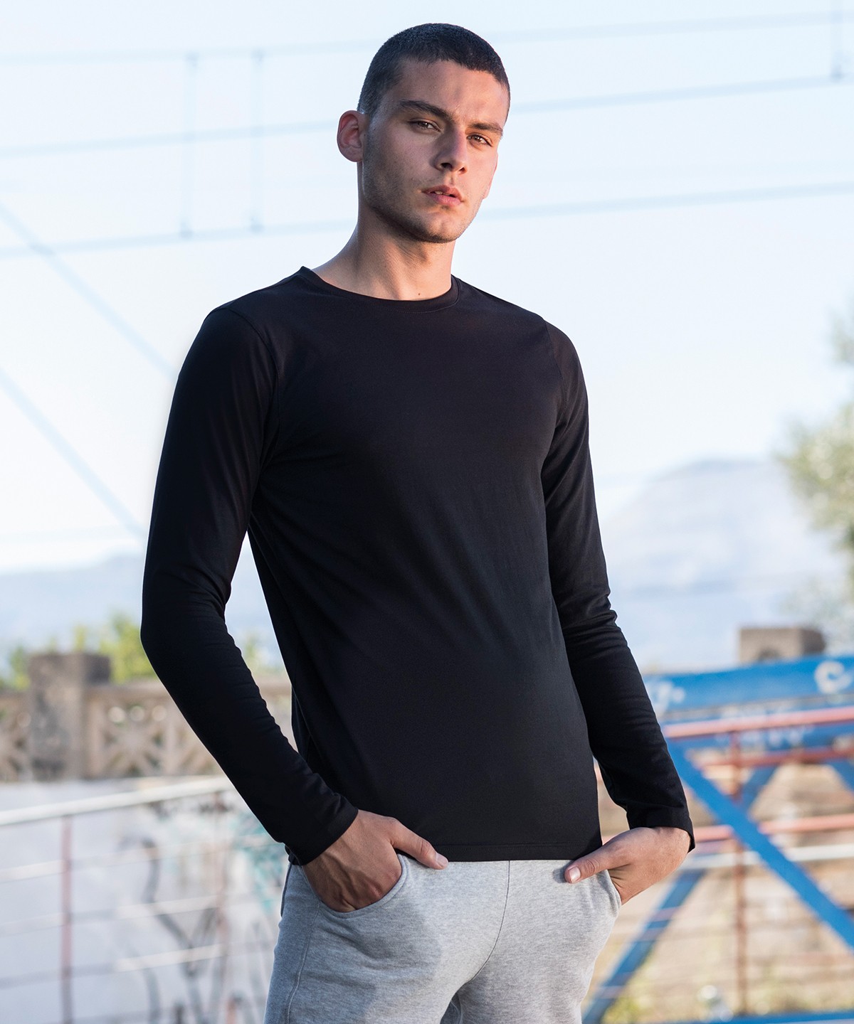 Long Sleeved Stretch T-shirt